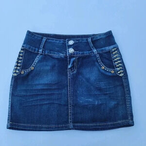 Silver Diva Blue Jeans Denim Mini Skirt Distressed Juniors w.26 Sz 5